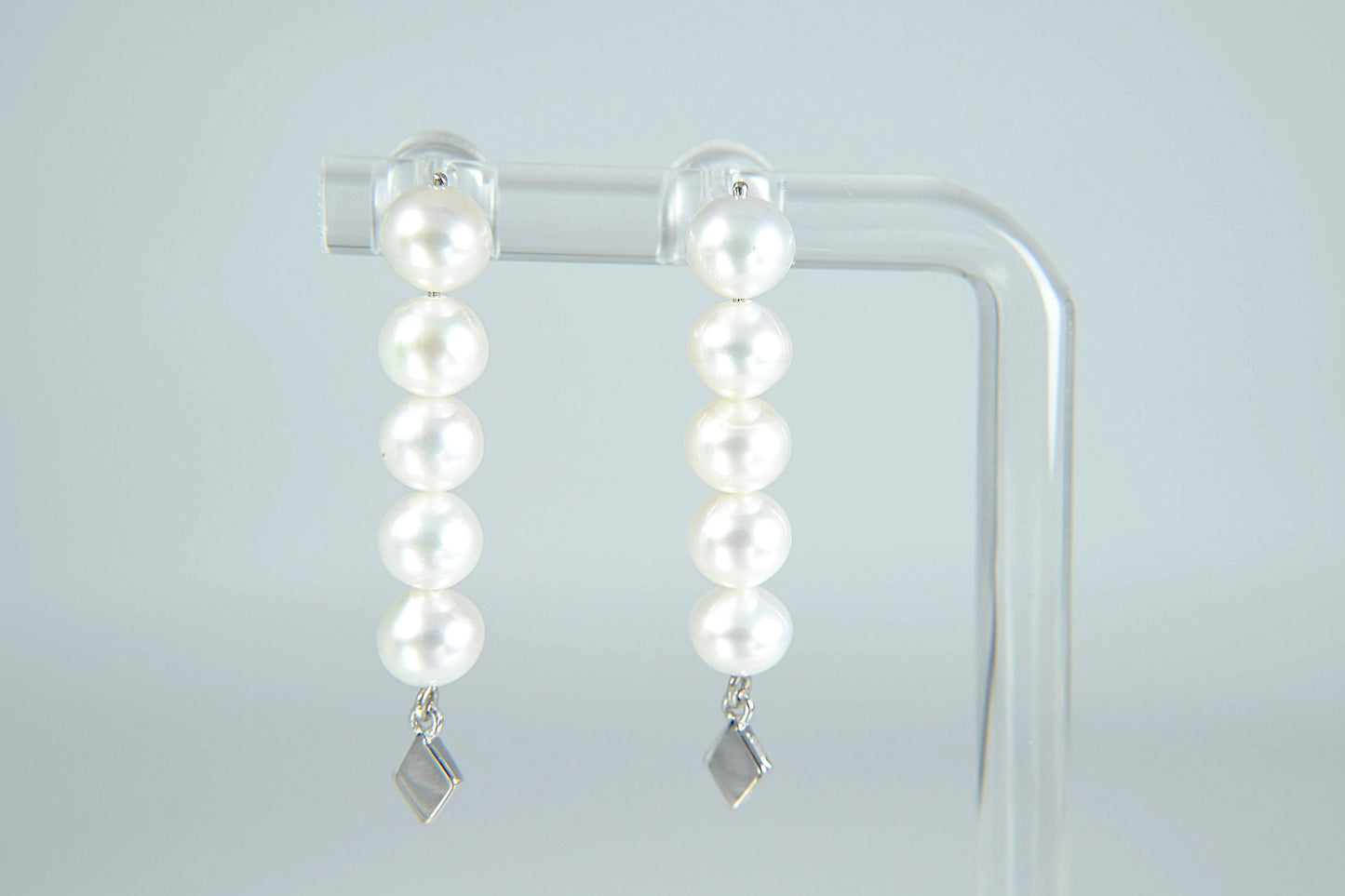 Pearl Drop-Earrings—Freshwater White, Stud, Platinum setting