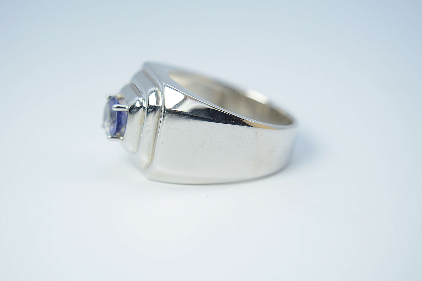 Iolite and Sapphire (Non heat-treated) Ring–Unisex style